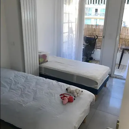 Impeccable 2 pièces avec balcons à 50m de la plage Antibes Extérieur photo