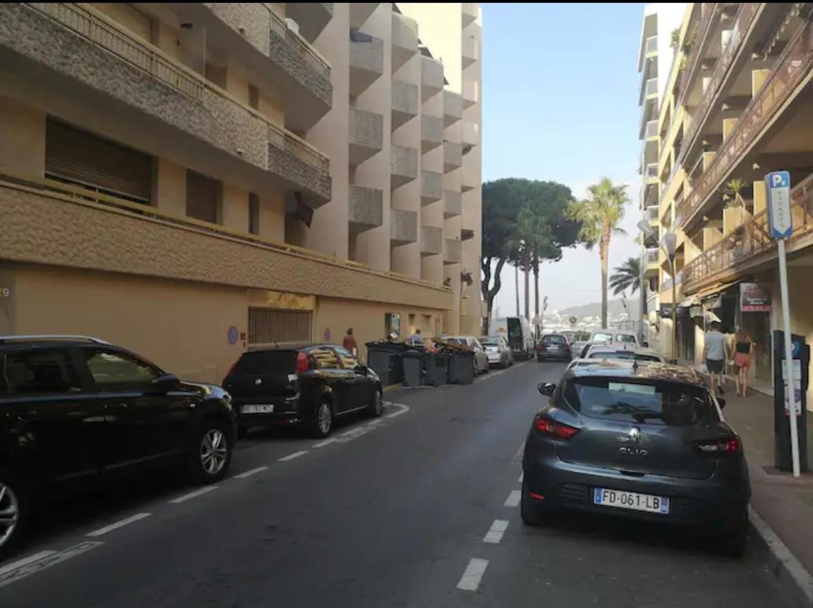 Impeccable 2 Pièces Avec Balcons à 50m De La * Antibes